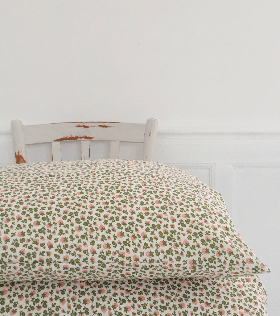 Jordbær sengetøj voksen ekstra længde